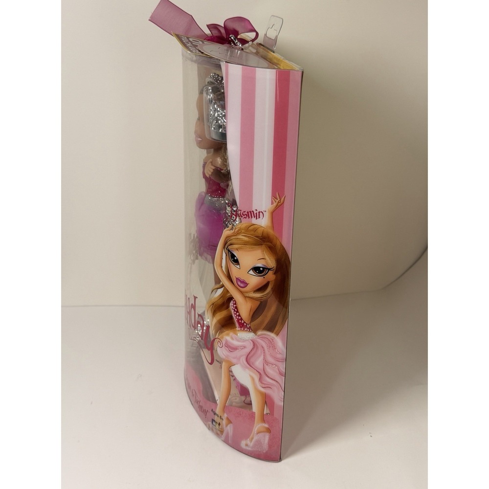 New Yasmin Bratz Doll Sweet 16 Birthday Charm Tiara Earrings Bracelet Retired‎ - Picture 8 of 12